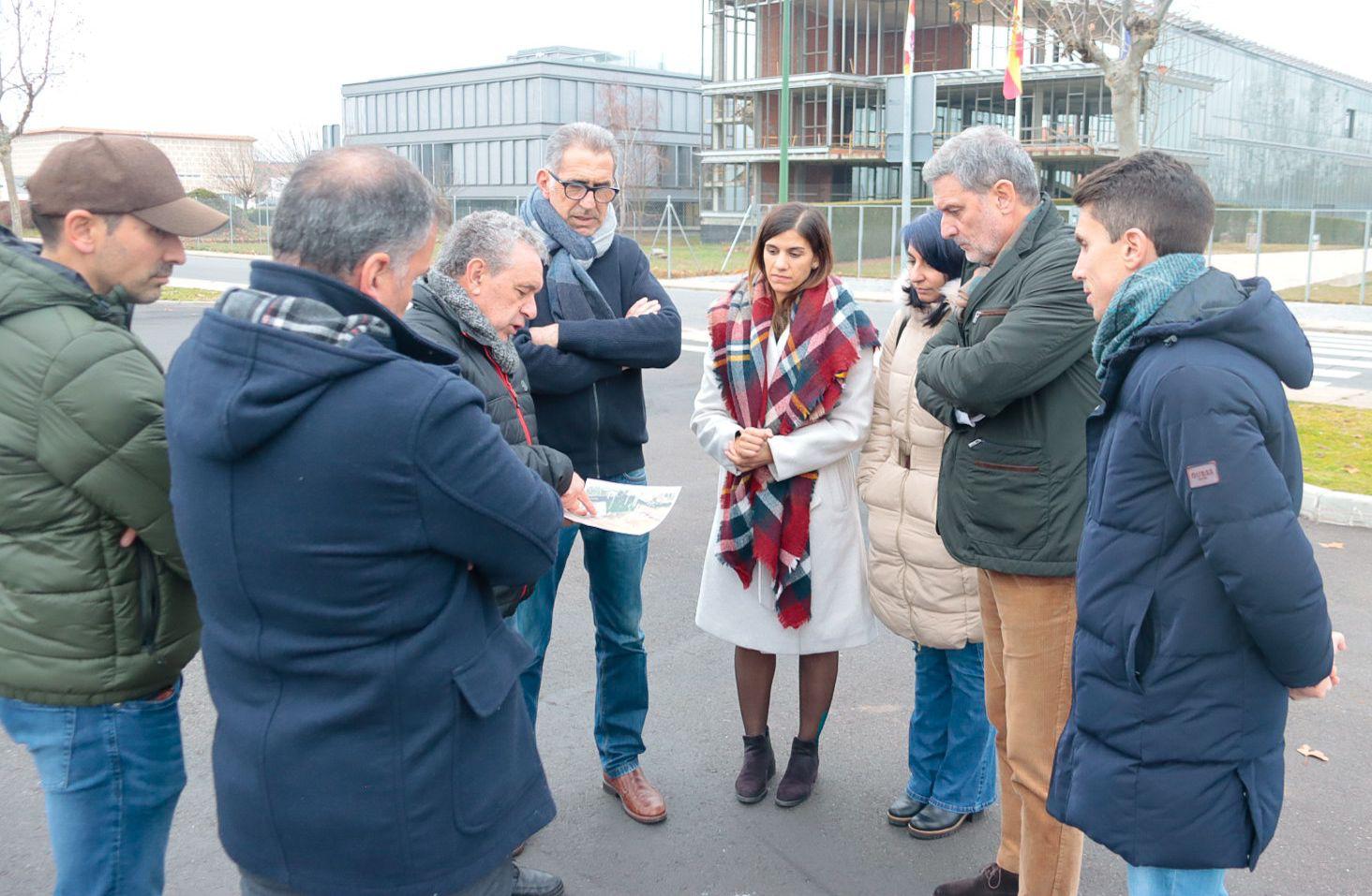 Visita del portavoz de Medio Ambiente en las Cortes Regionales del PSOE D. Jose Luis Vázquez a las plantas de sandach, ya funcionando, biogás, con el proyecto avanzado, amoniaco