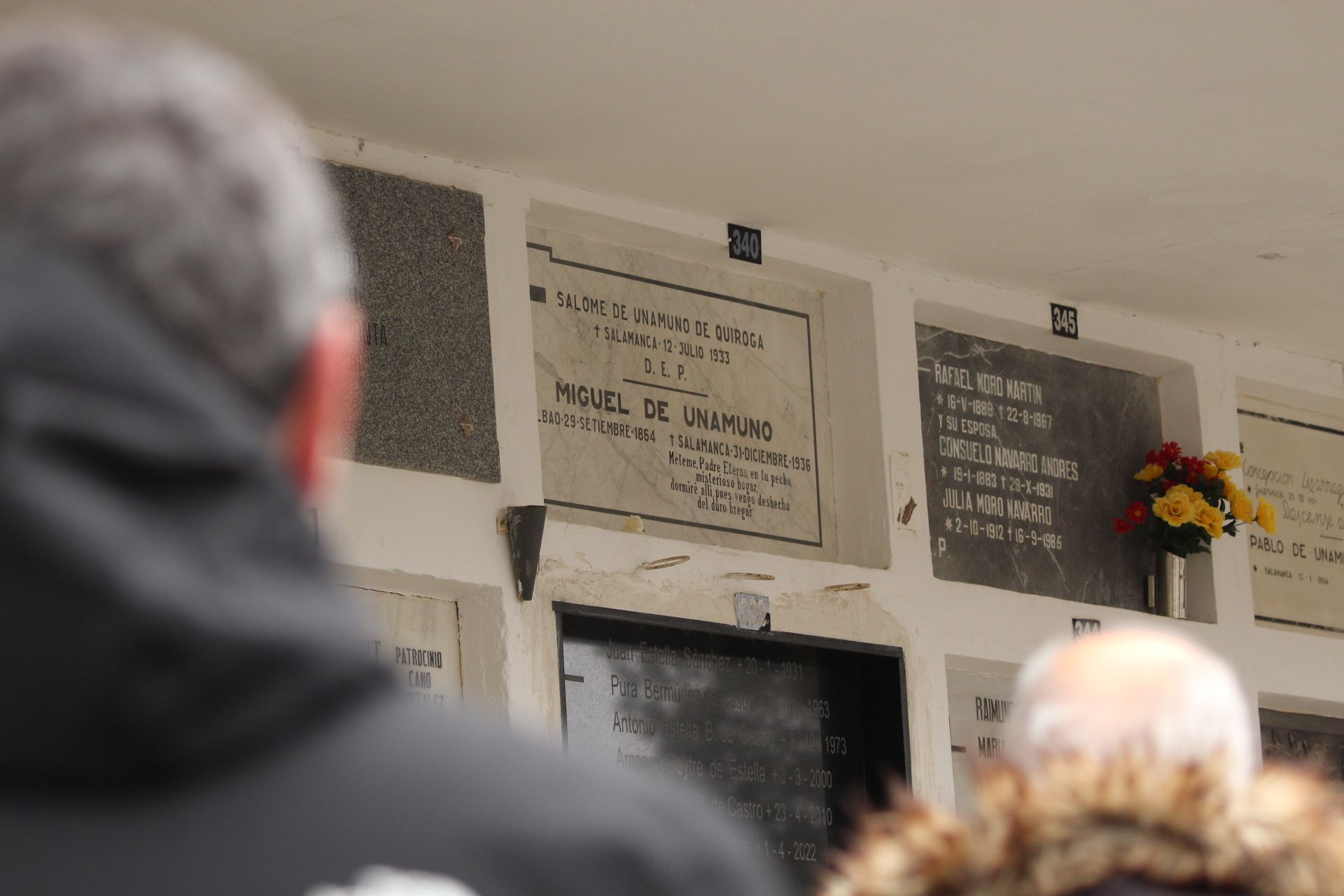 Homenaje a Miguel de Unamuno de la Asociación Salamanca Memoria y Justicia