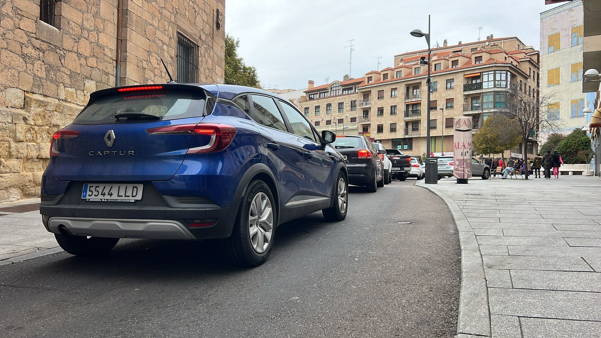 Colas en el parking de Santa Eulalia