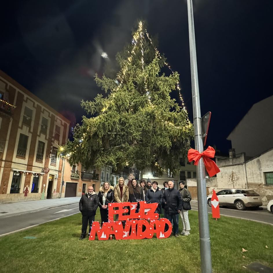 Ganadores premio decoración Navidad. Foto Ayuntamiento de Ciudad Rodrigo