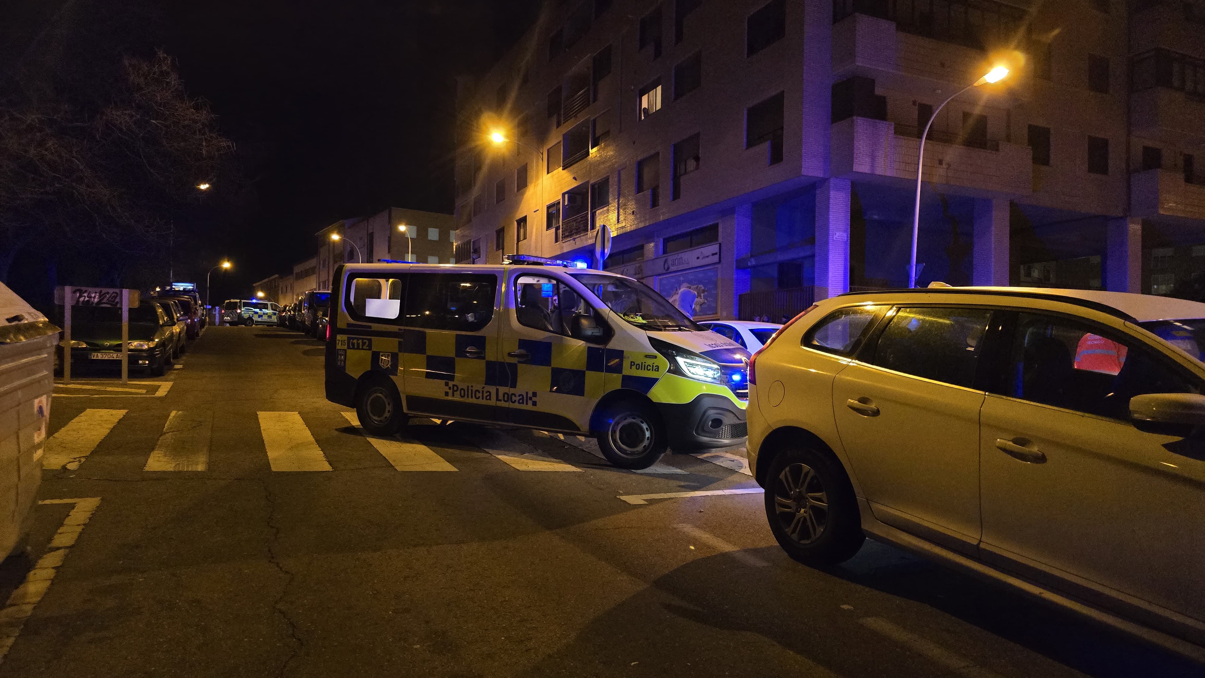 Un turismo se lleva por delante a dos personas en Salamanca y una es trasladada al hospital