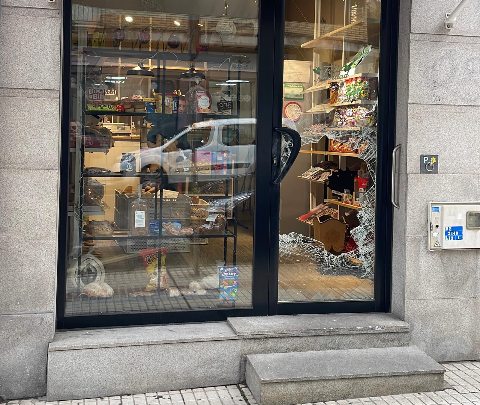 Robo  en una panadería de la avenida Italia 