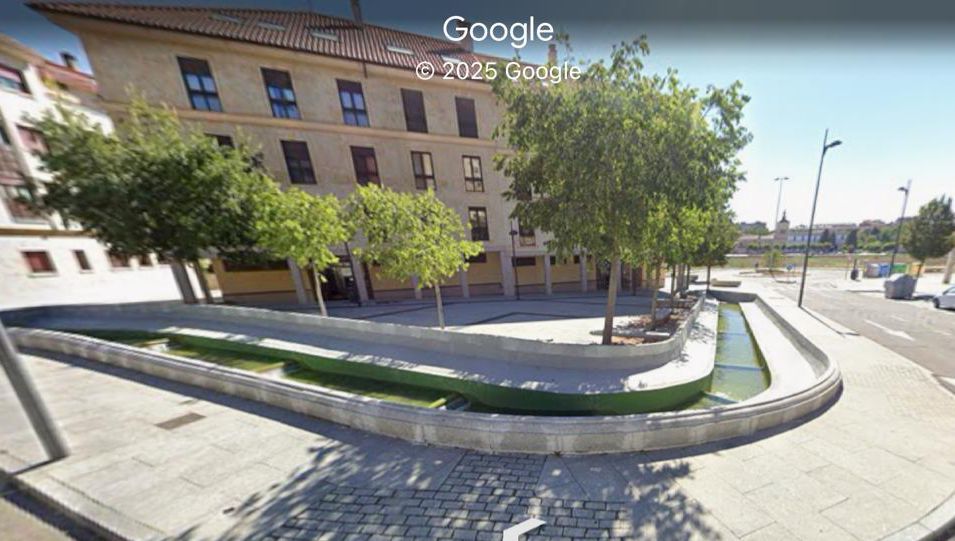 Fuente situada en la Plaza de la Fontana donde han ocurrido los hechos. Google Maps