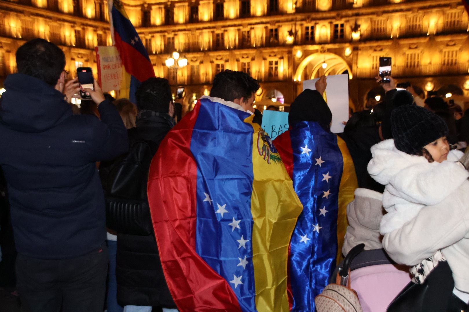 Concentración de venezolanos en Salamanca por Edmundo