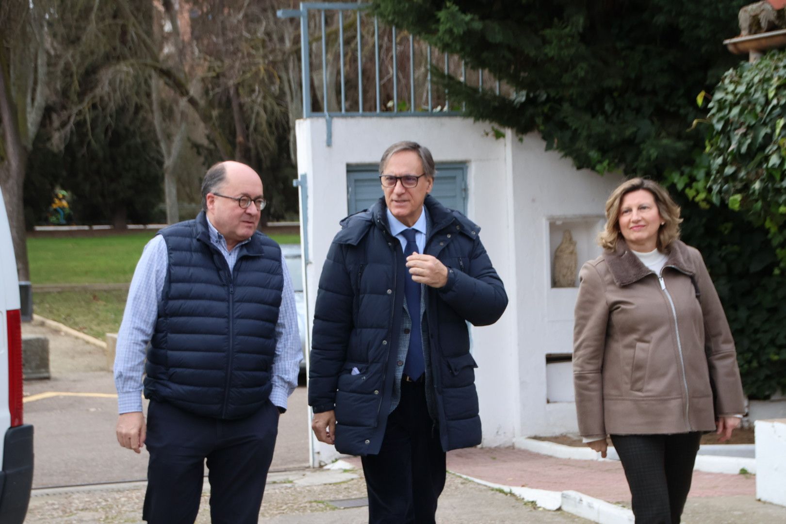 Carlos García Carbayo, visita el Centro de Día de Proyecto Hombre-Fundación Alcándara