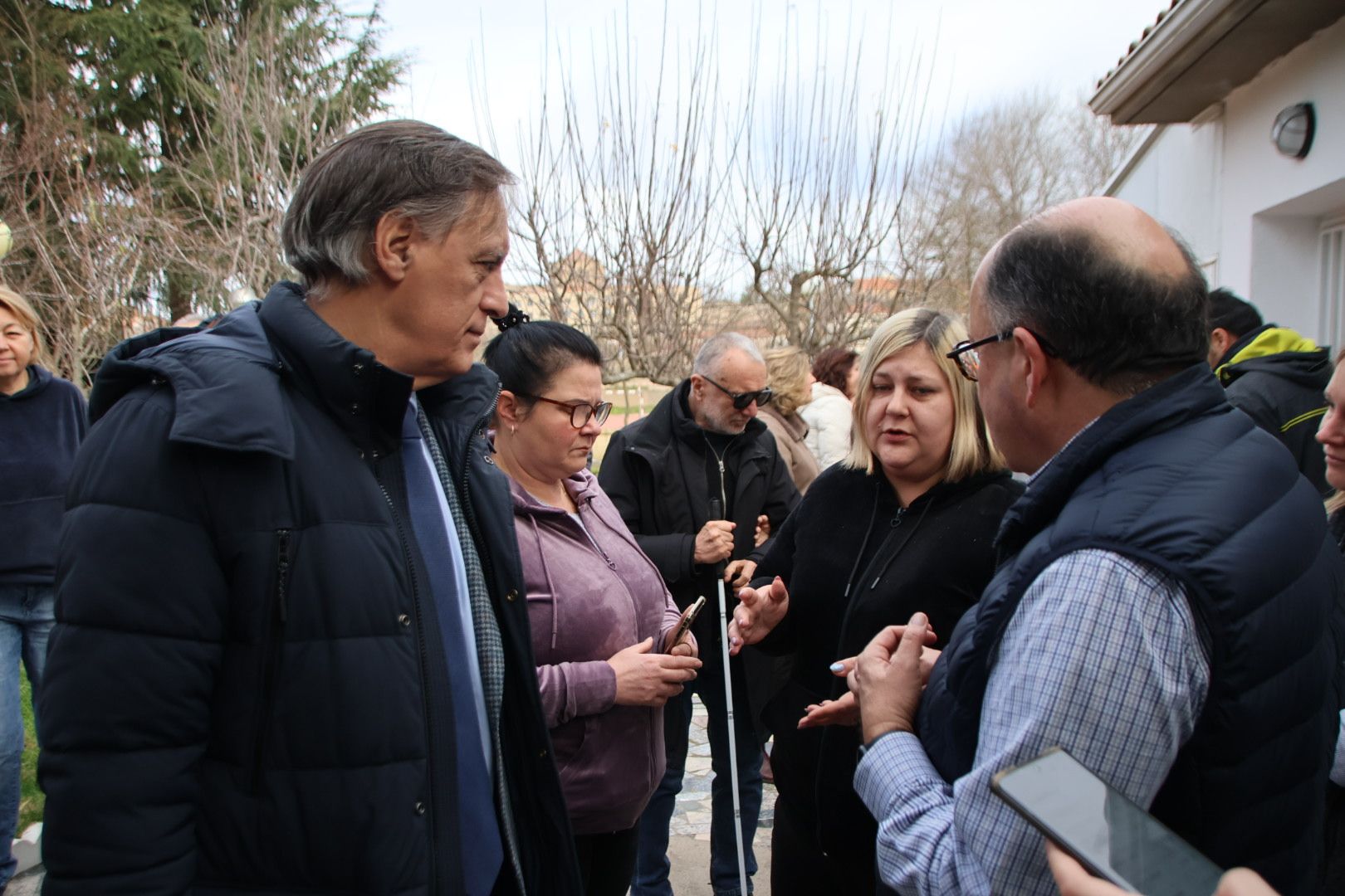 Carlos García Carbayo, visita el Centro de Día de Proyecto Hombre-Fundación Alcándara