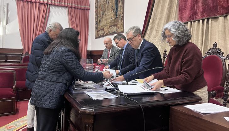 Recuento de papeletas en el Clautro de Doctores