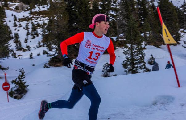 Carlos García, cuarto clasificado junior en el Campeonato de España de Snow Running