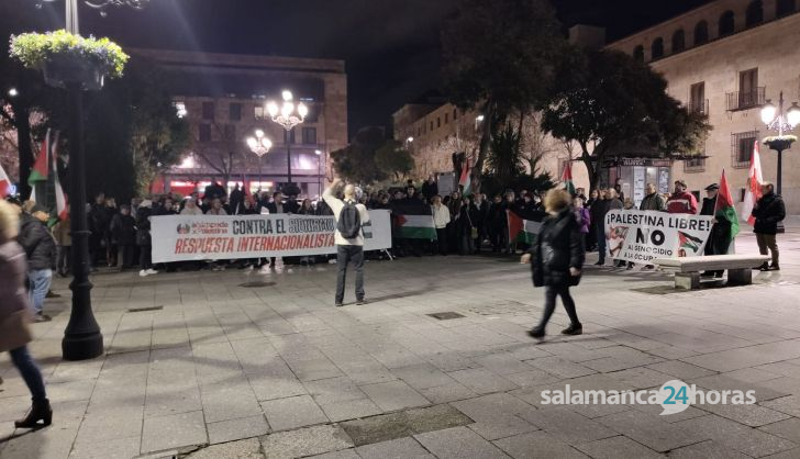 Nueva concentración contra el genocidio en Palestina en el centro de Salamanca 