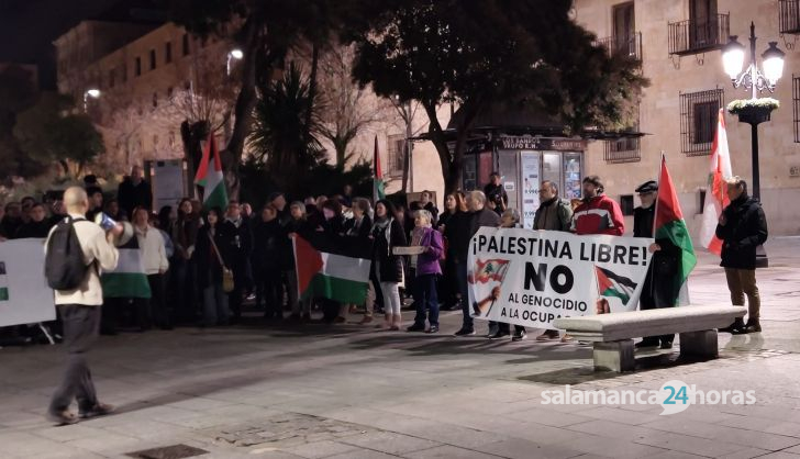 Nueva concentración contra el genocidio en Palestina en el centro de Salamanca 