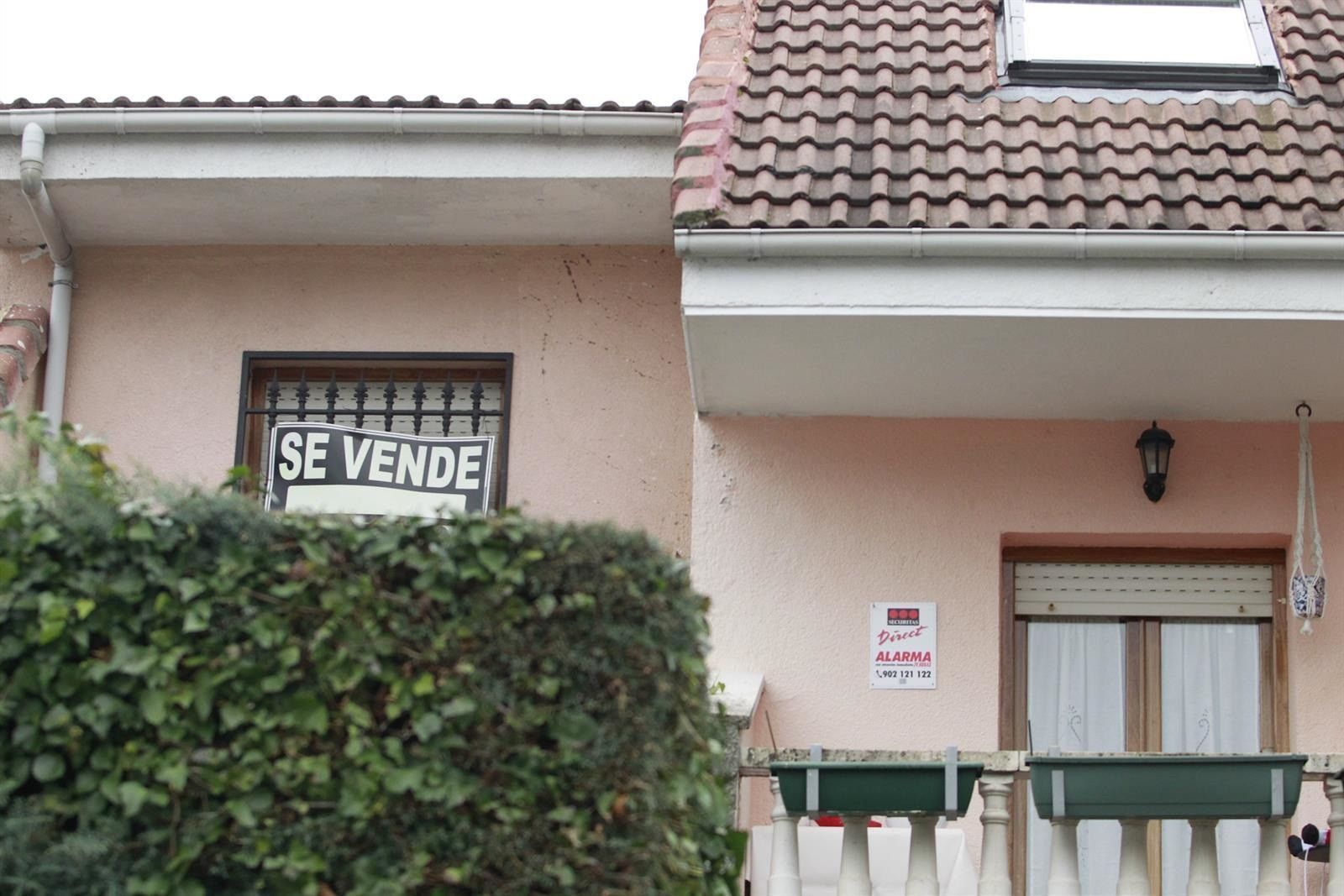  Imagen de archivo de la venta de una vivienda de segunda mano. 