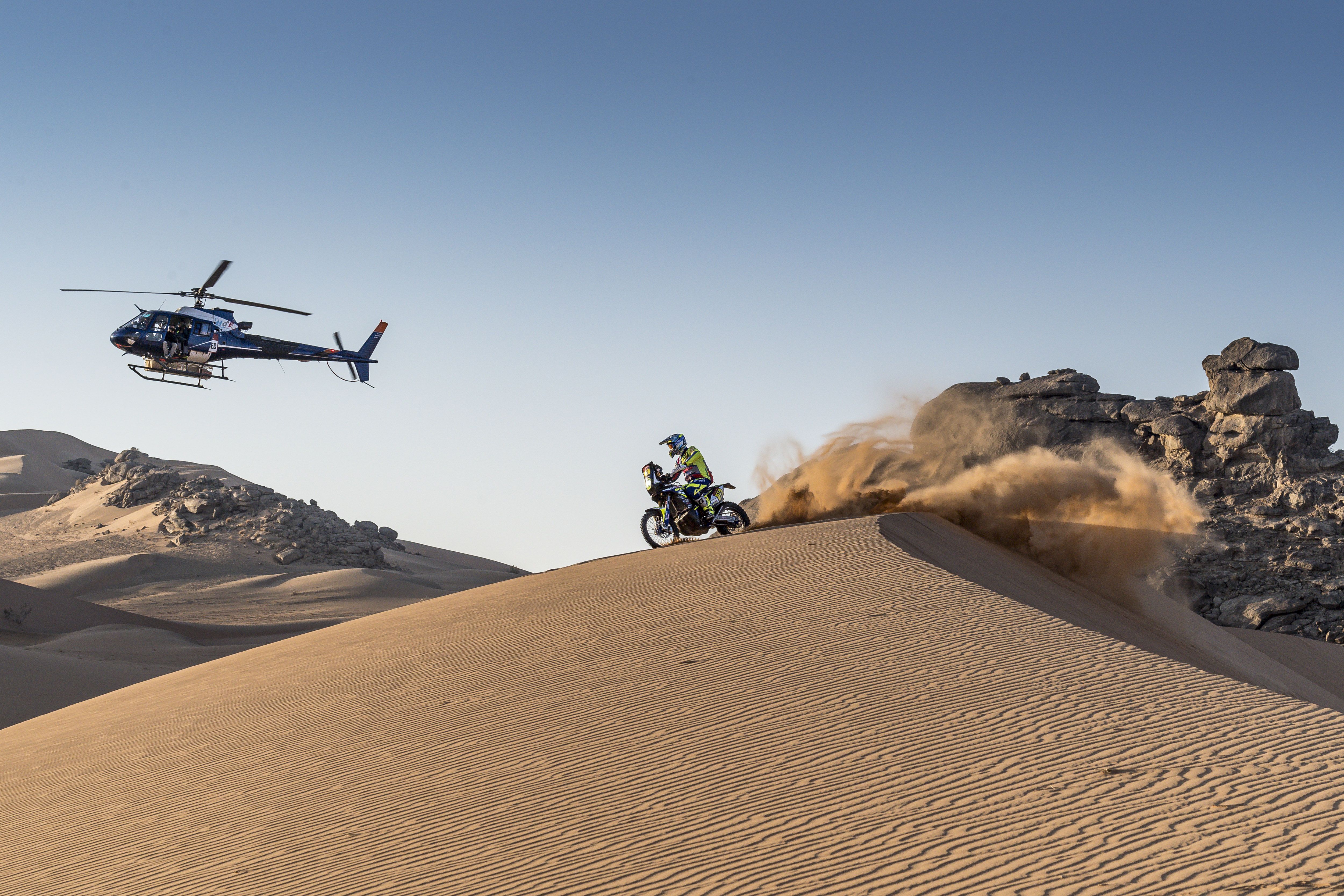 Lorenzo Santolino, en la segunda etapa del Dakar.