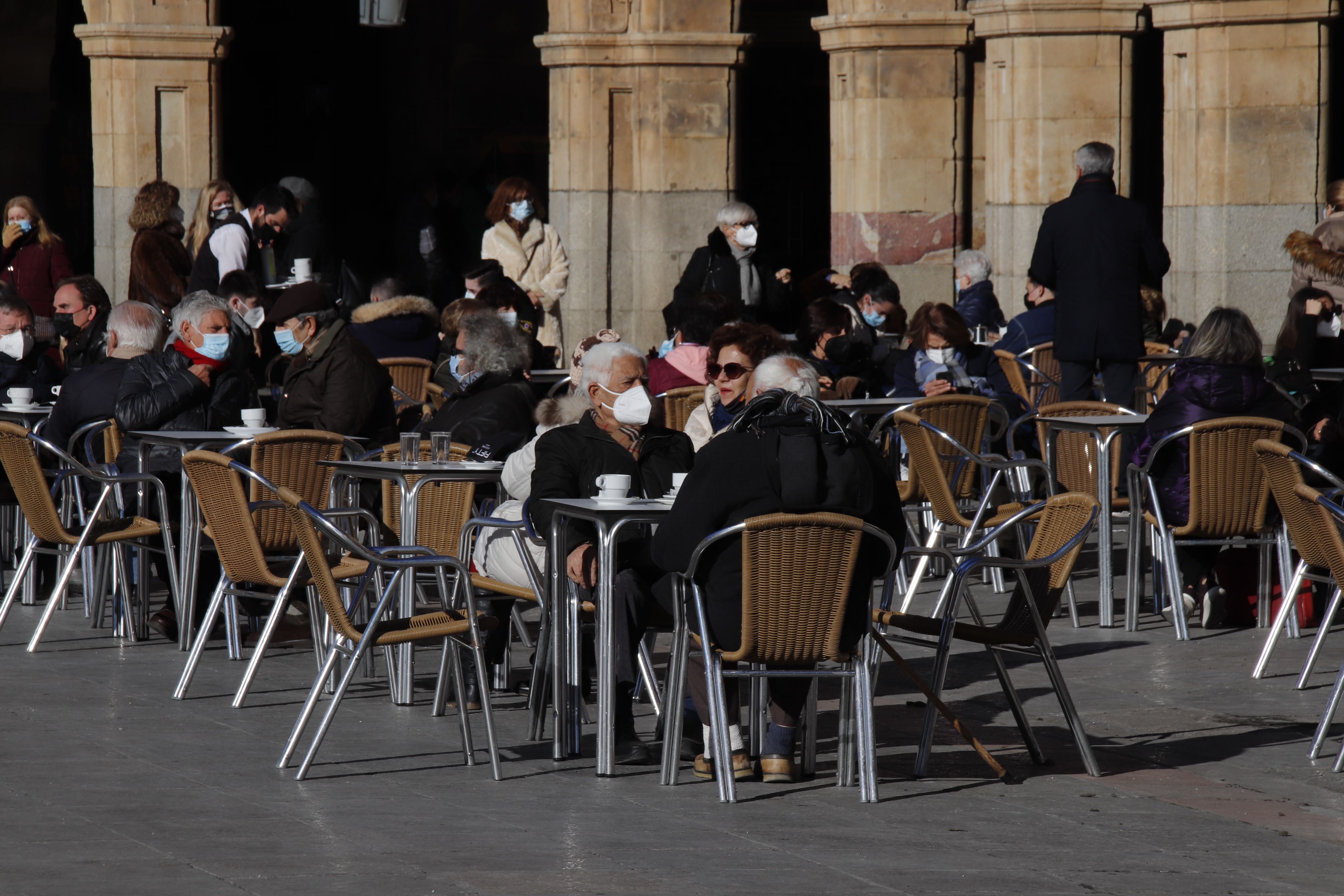 Gente Salamanca calles paseo terraza