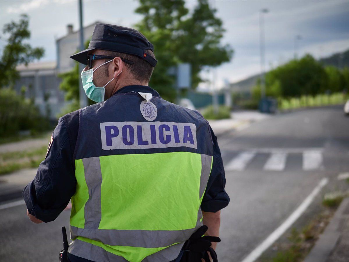 Un agente de Policía. | EP